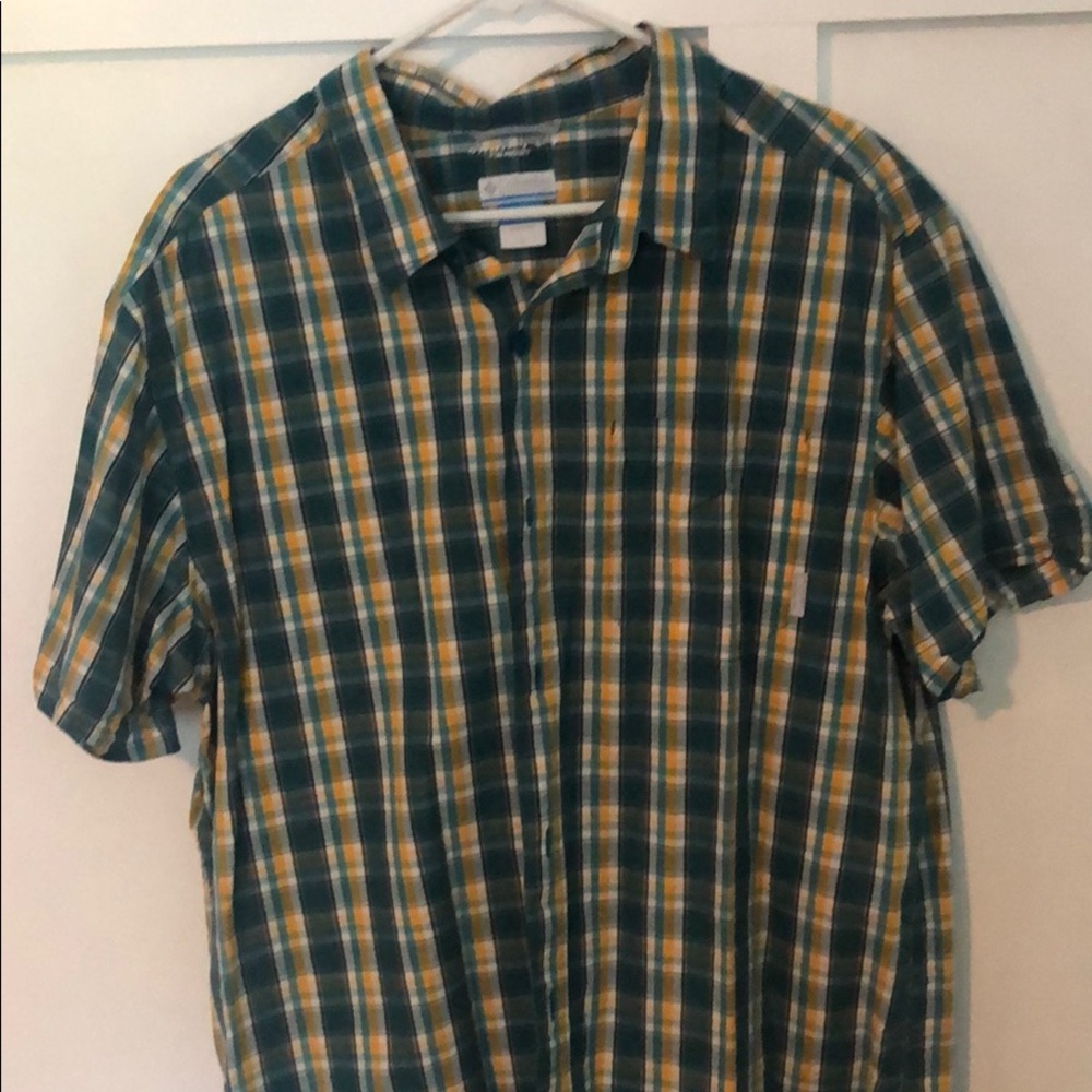 Columbia Short sleeve button down shirt.